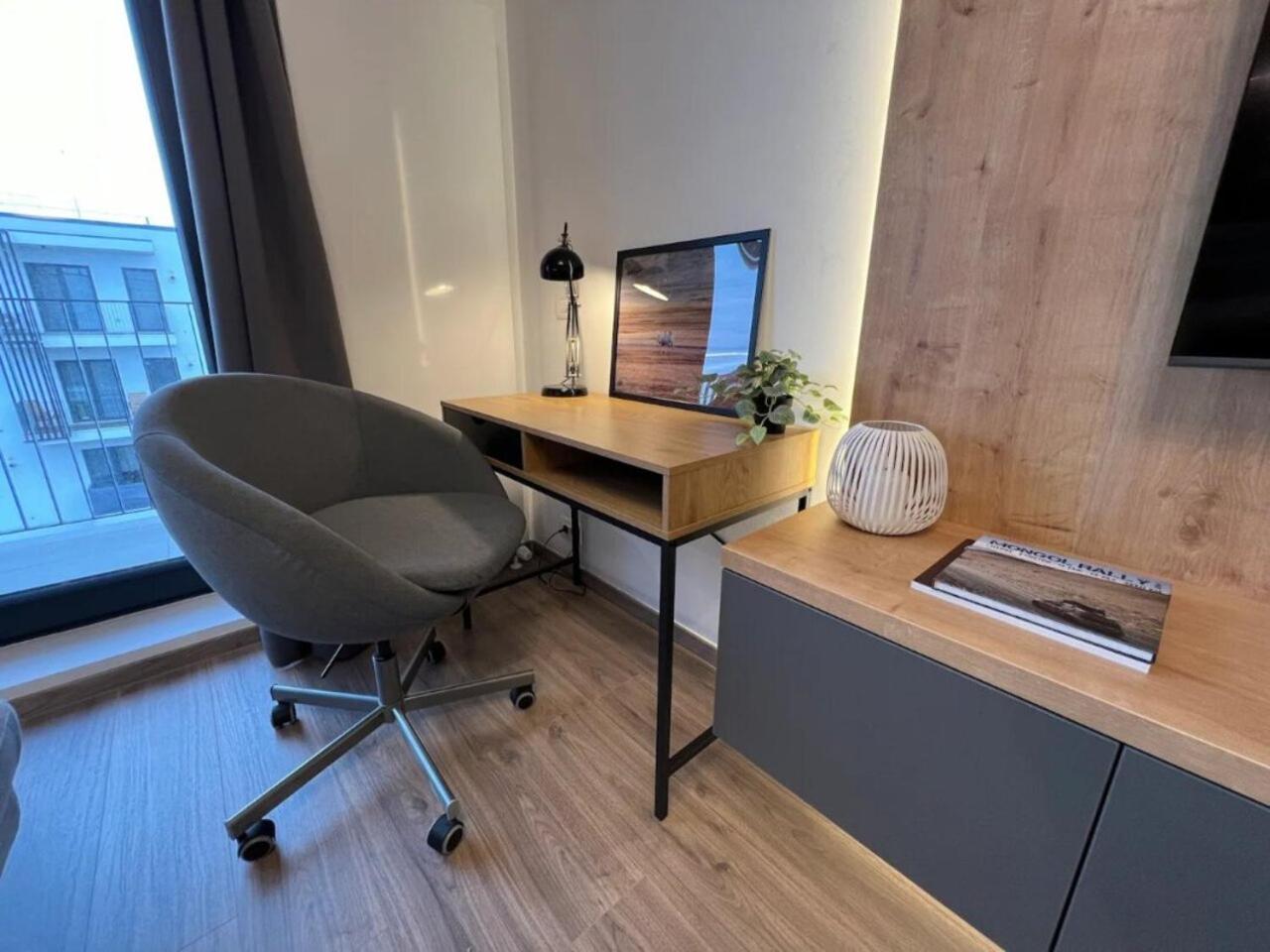 High-Rise Luxury Apartment With Free Parking Bucureşti Exterior foto