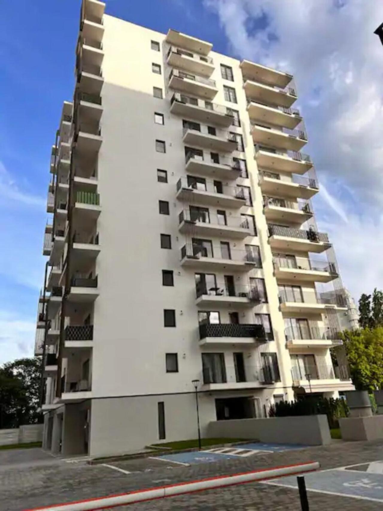 High-Rise Luxury Apartment With Free Parking Bucureşti Exterior foto