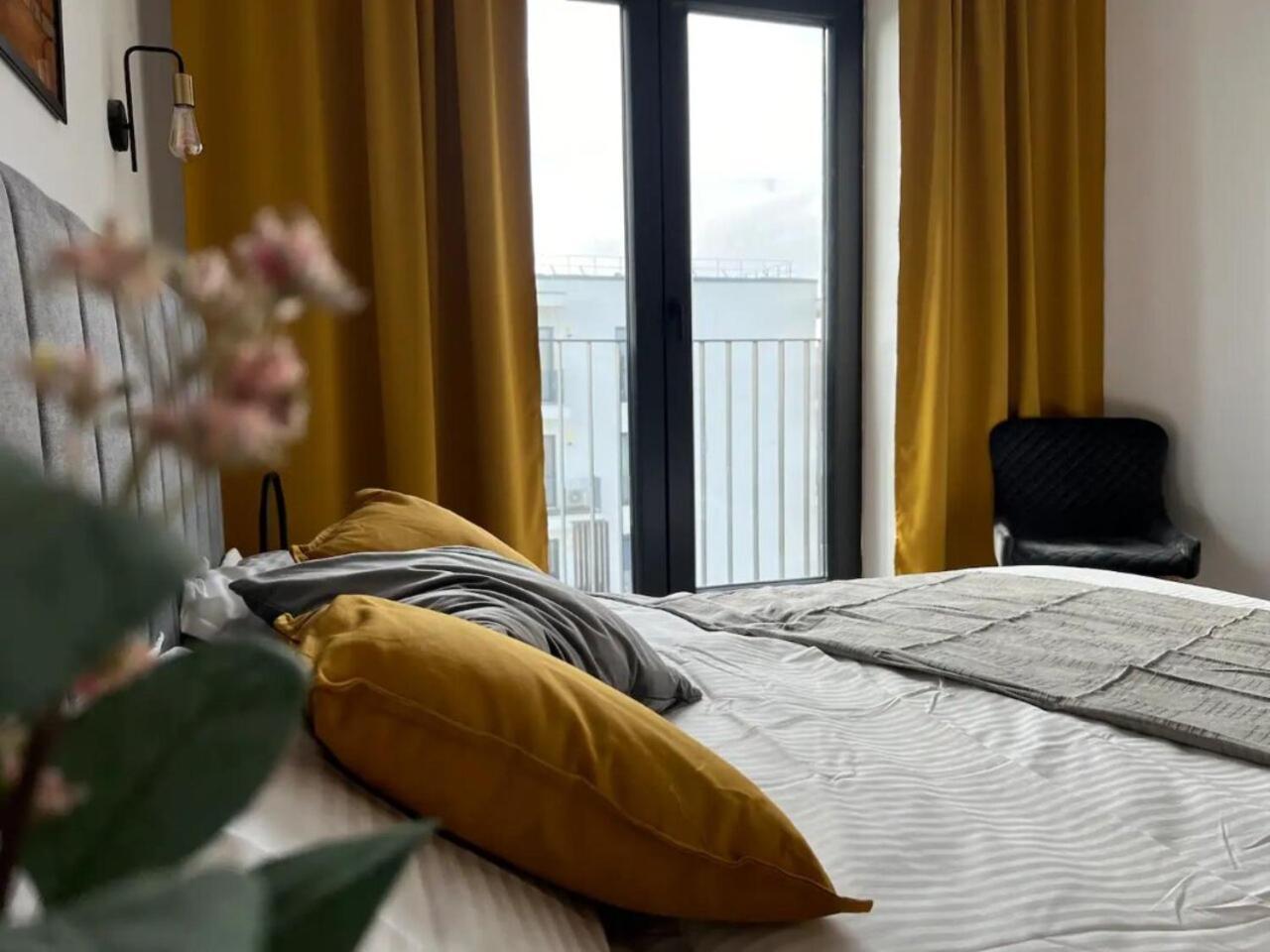 High-Rise Luxury Apartment With Free Parking Bucureşti Exterior foto