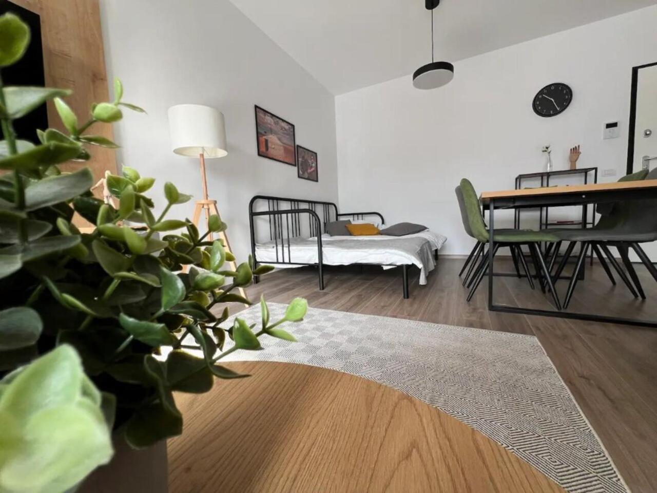 High-Rise Luxury Apartment With Free Parking Bucureşti Exterior foto